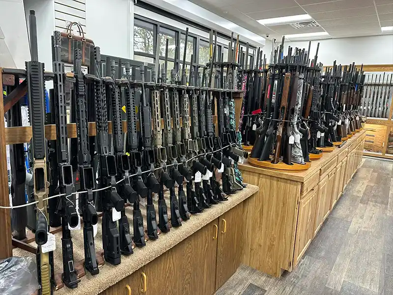 Larry's Trading Post - More Gun Section