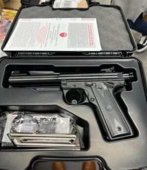 Ruger Mark lV 22/45 22lr