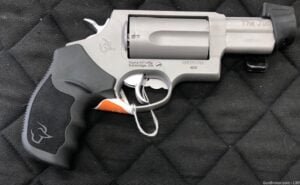 Taurus Judge .45LC/.410 3″BBL 5-Shot